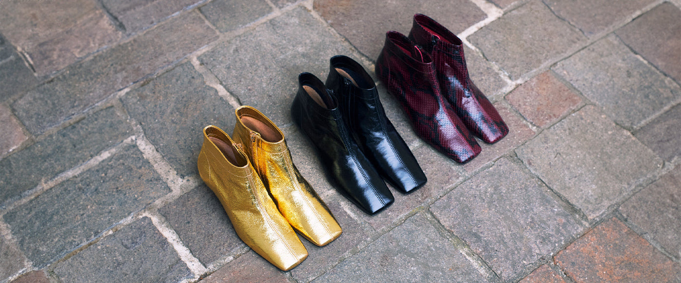 NORA SHORT BOOTS & ANELLI TURNLOCK