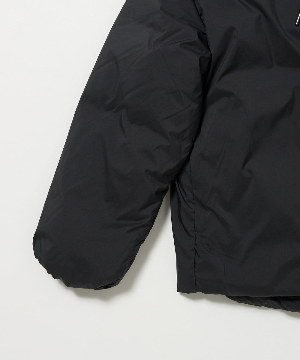 COMBE リラックスシルエット ダウンジャケット