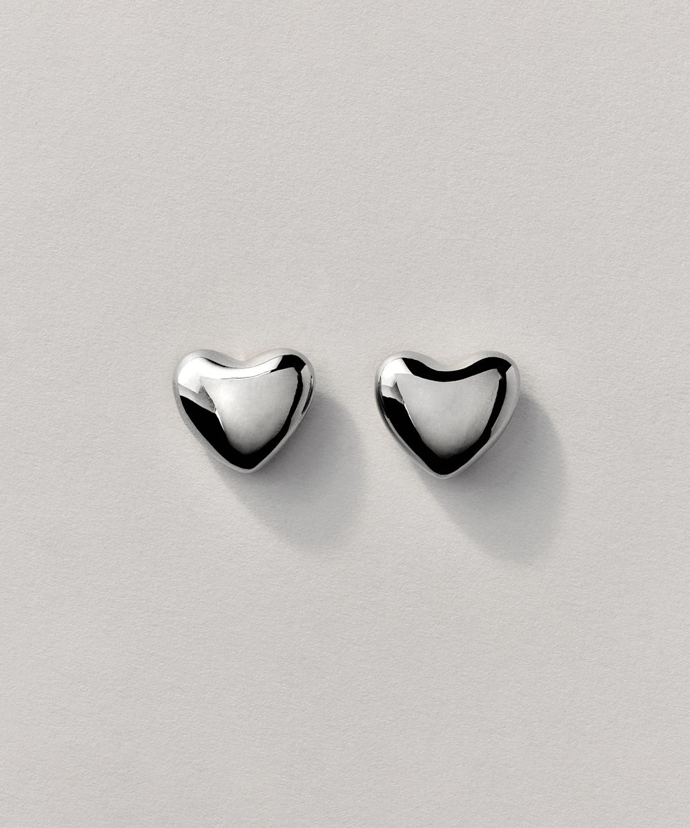 Voluptuous Heart Earrings ハート ピアス