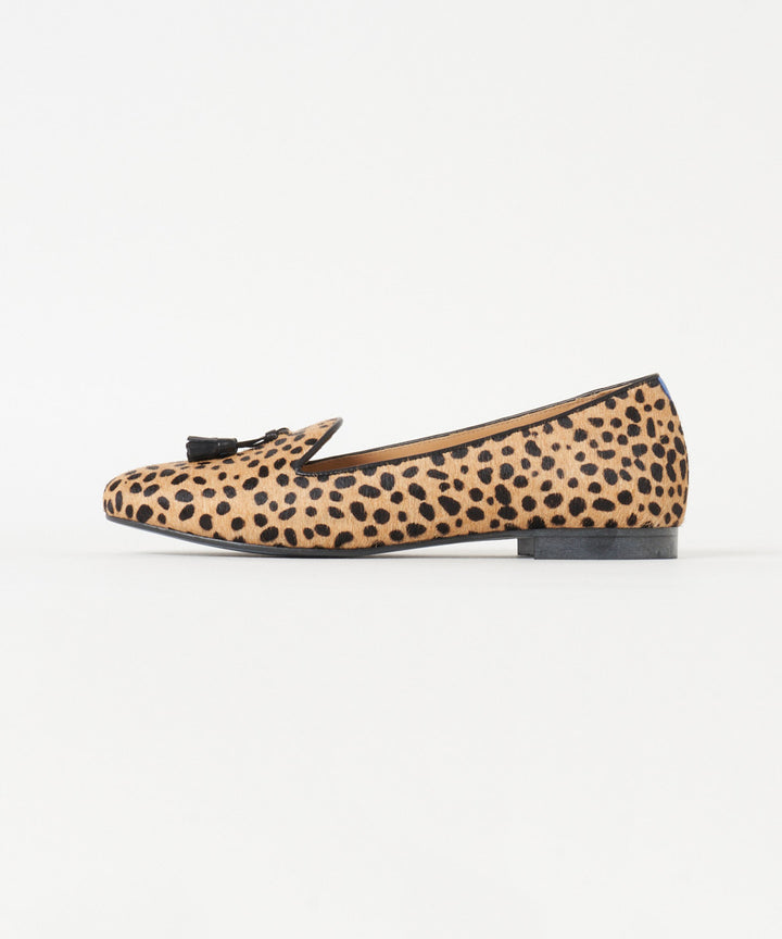 chatelles シャテル　クロスストラップ レザーサンダル Chatelles | Leo Tassels - アマンオンラインストア – AMAN ONLINE STORE