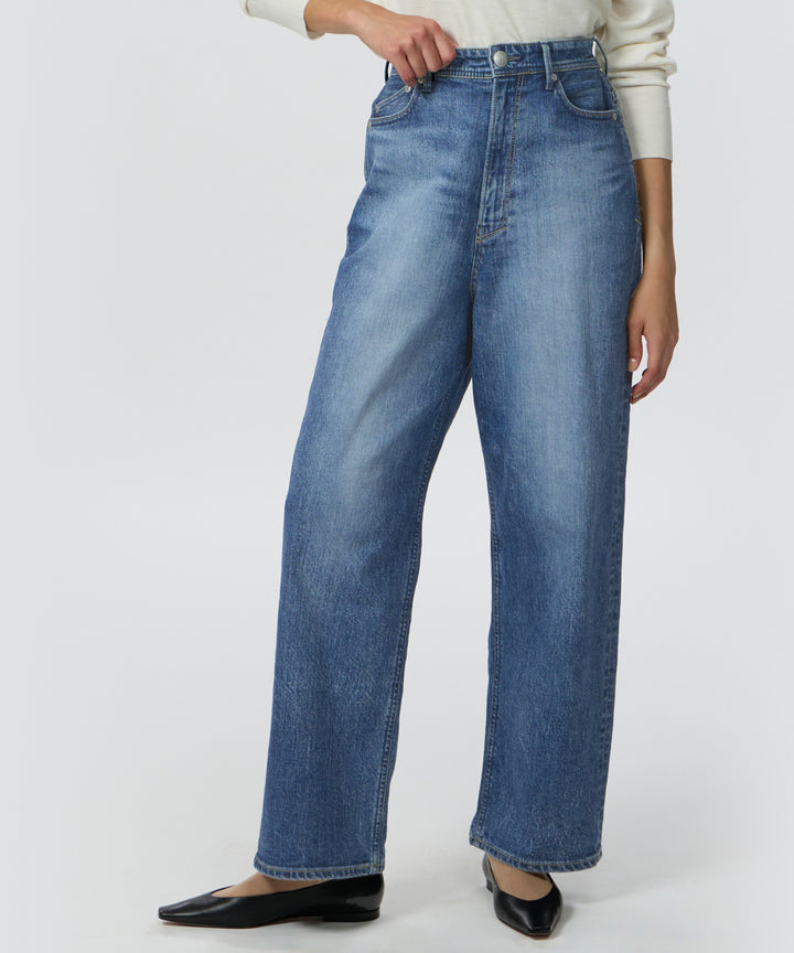 JOAN (ジョーン) ルーズストレート FVB (フィジーヴィンテージブルー)