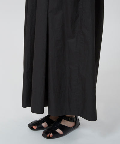 COTTON TWILL BACK HOLE ワンピース