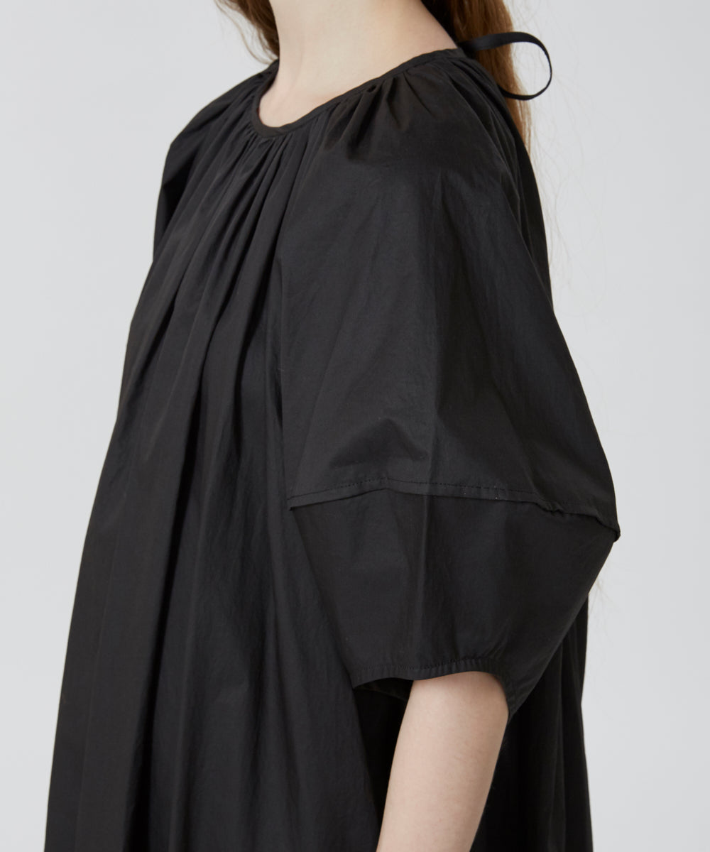 COTTON TWILL BACK HOLE ワンピース
