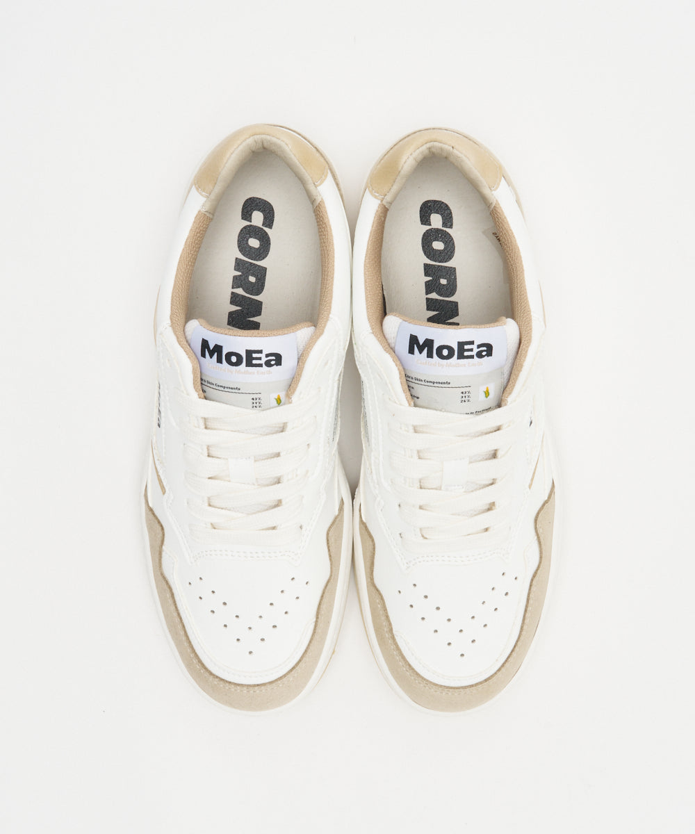 CORN GN1 スニーカー WHITE & BEIGE SUEDE
