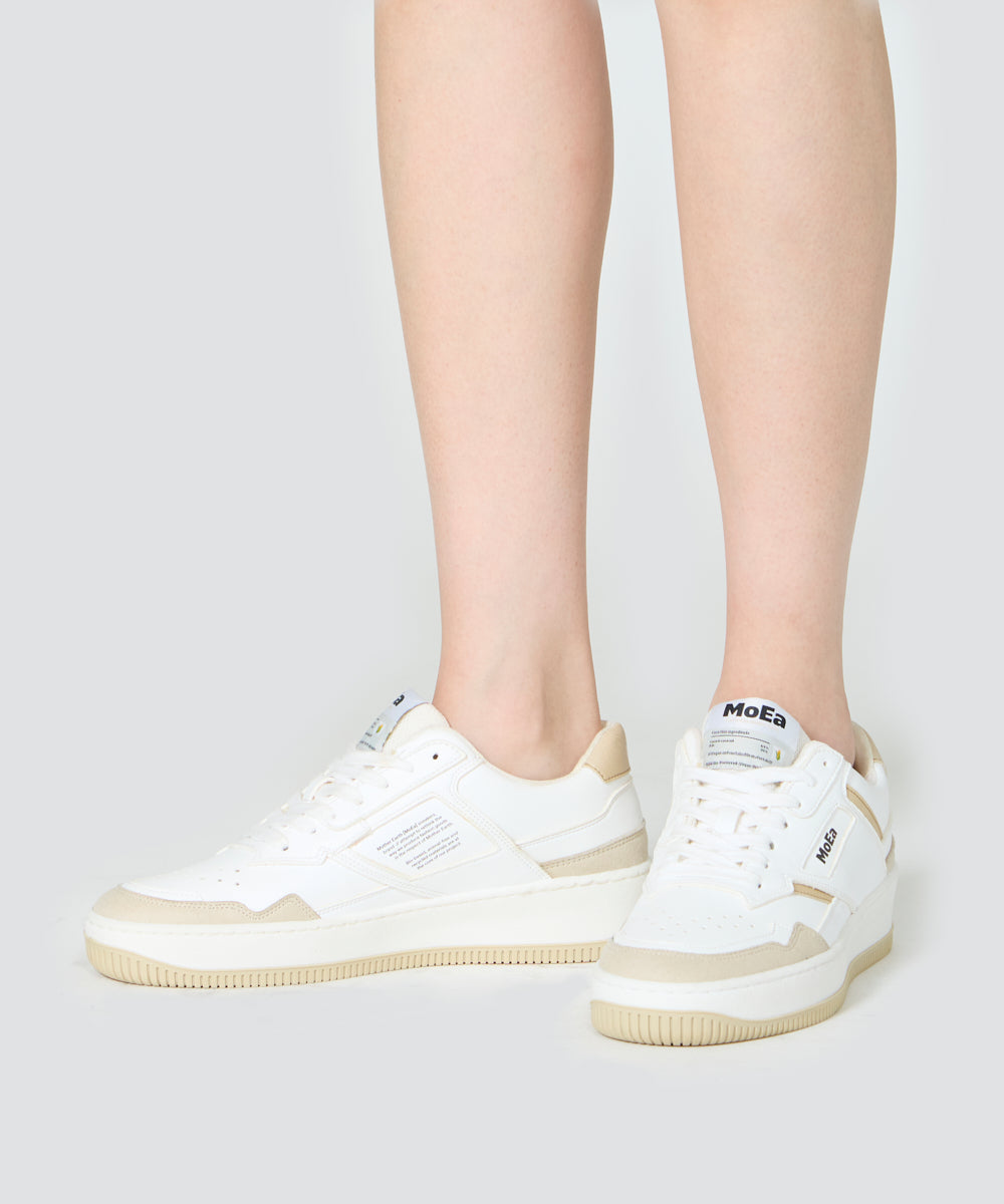 CORN GN1 スニーカー WHITE & BEIGE SUEDE
