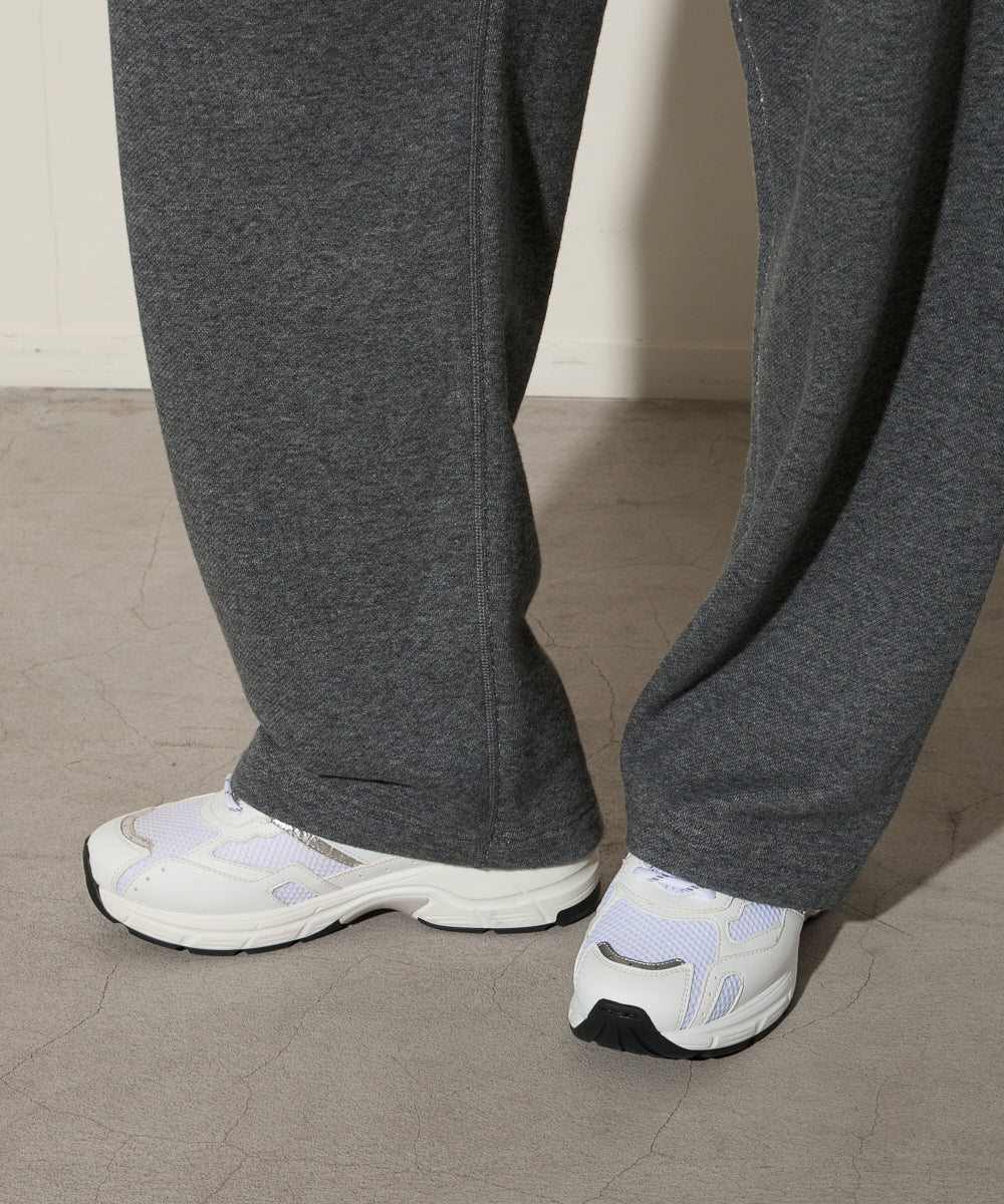 CORN GN8 スニーカー WHITE & SILVER