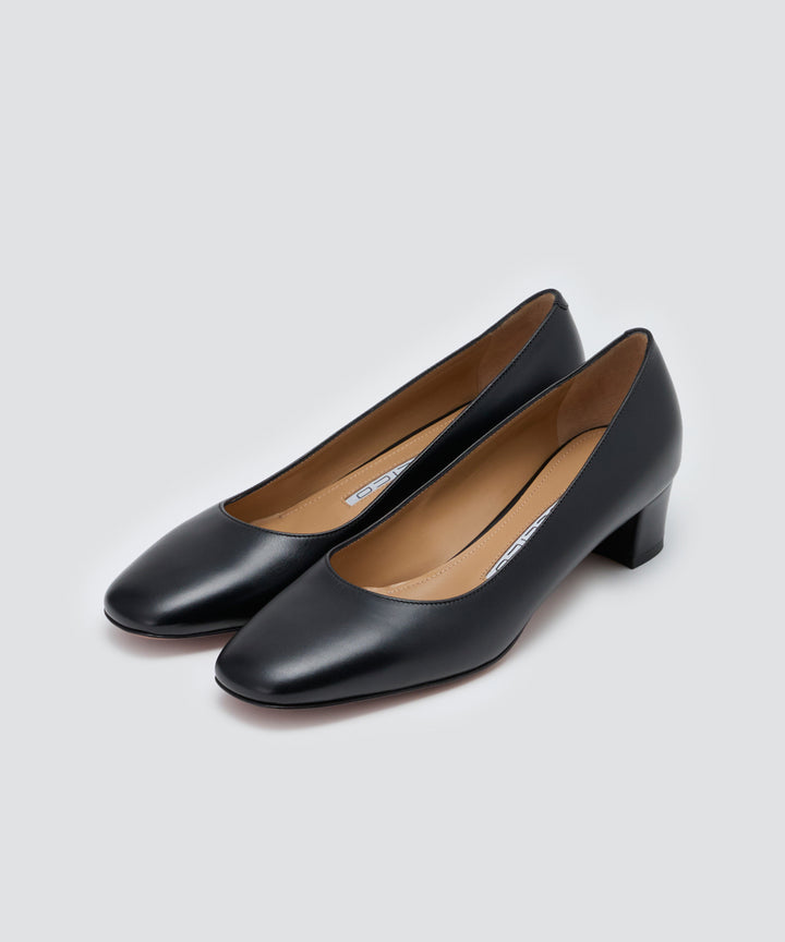 PELLICO | スムースパンプス 4.0cm BLACK - アマンオンライン