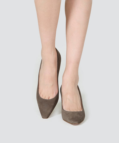 VENERE スウェード パンプス 6.5cm TAUPE
