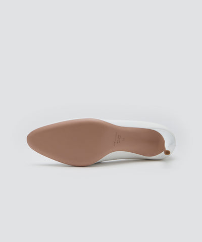 NICLA エナメル パンプス 8.5cm WHITE