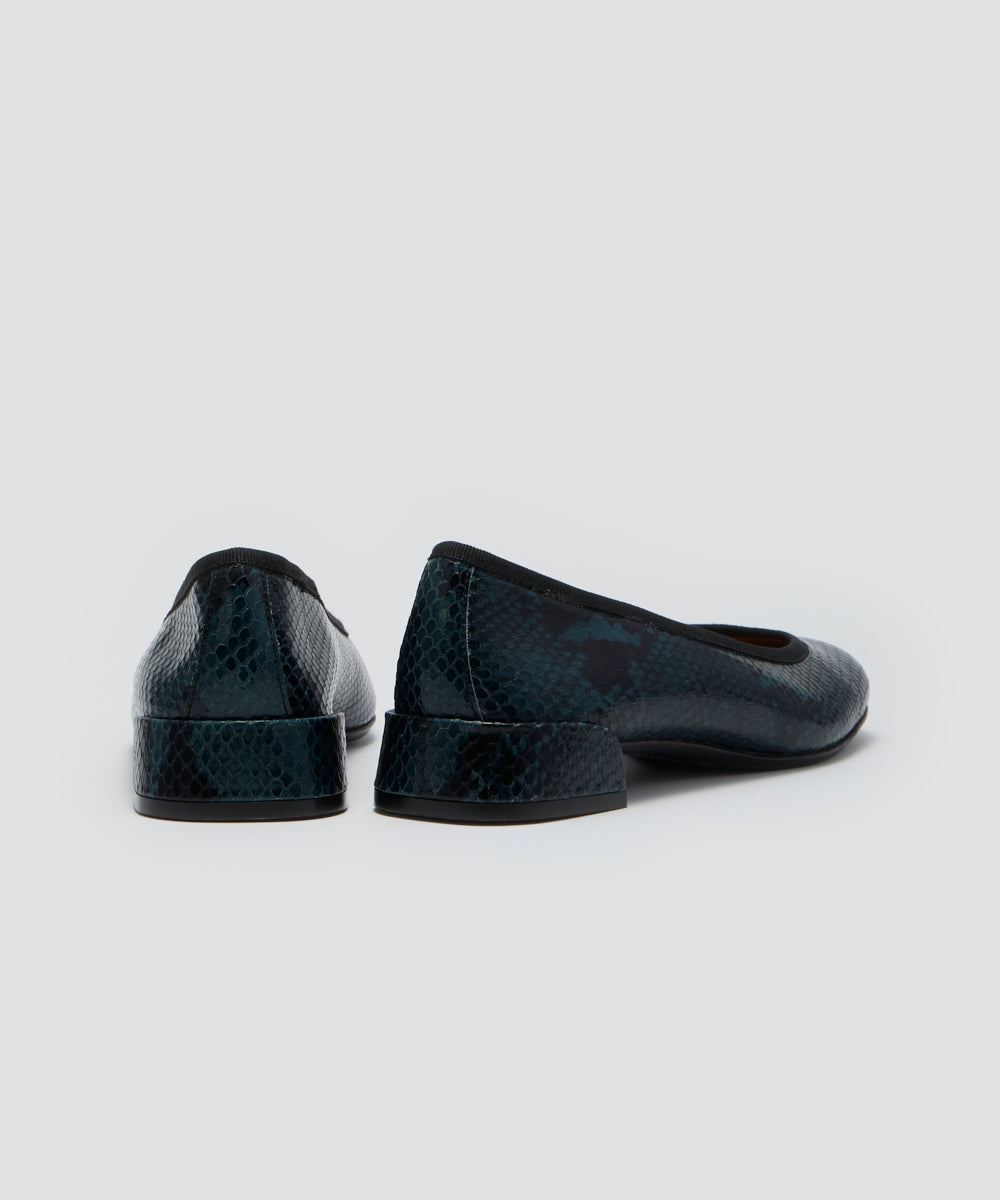 TAPA パンプス 2.5cm PYTHON BLUE
