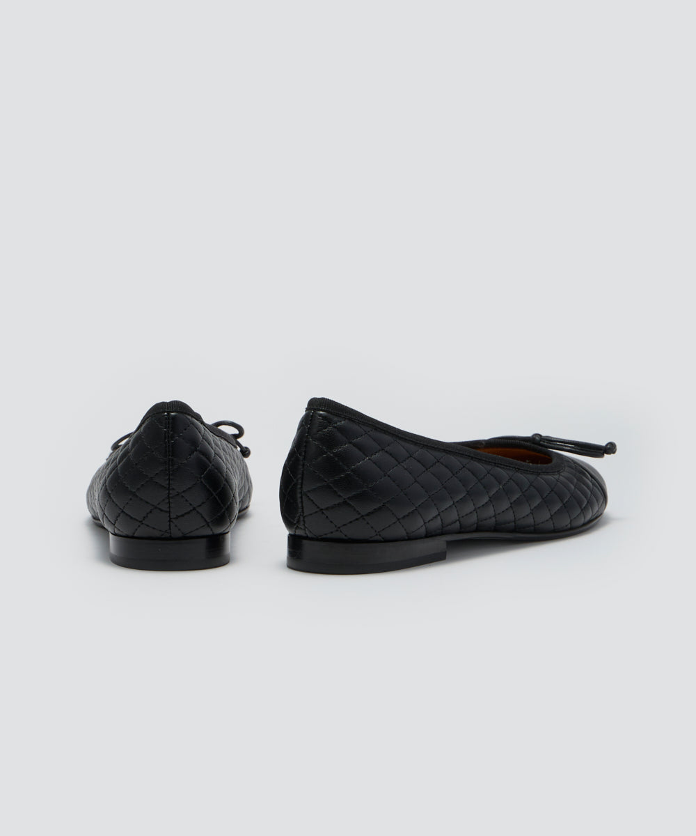 【美品✨】PELLICO アニマ パンプス カットワーク 黒 24.0 PE221DT0018VIXX-NERO-