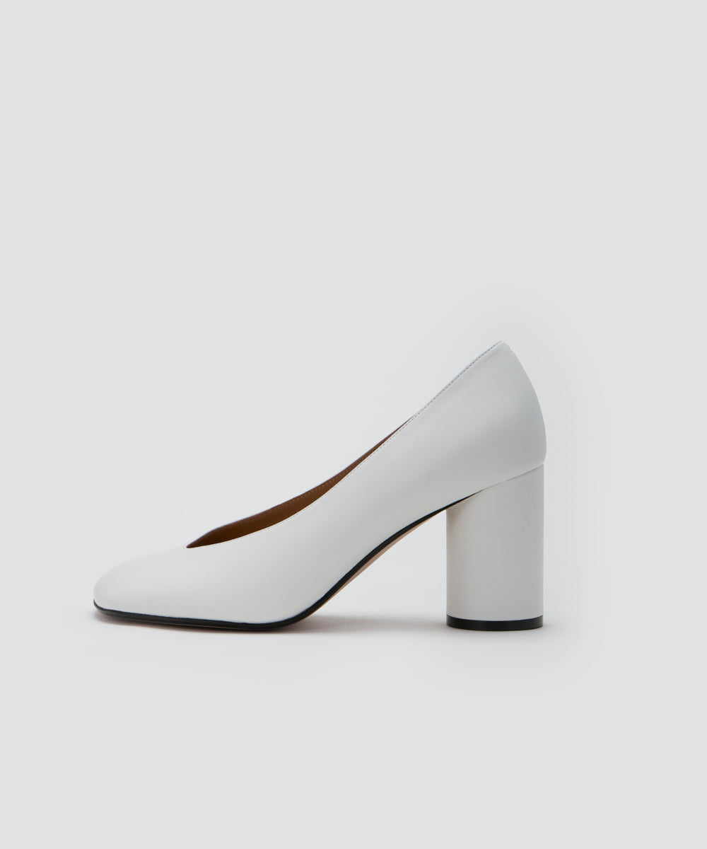 VOLA パンプス 8.0cm WHITE