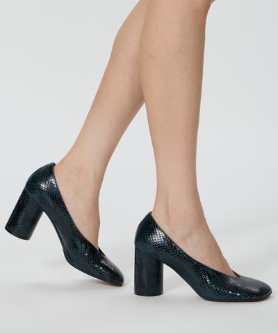 VOLA パンプス 8.0cm PYTHON BLUE