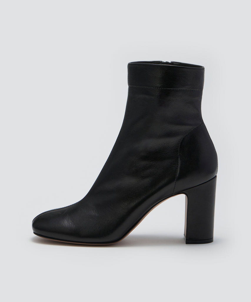 【美品】pellicoショートブーツ 8cm BLACK サイズ38.5 美品】pellicoショートブーツ 8cm BLACK サイズ38.5 PELLICO