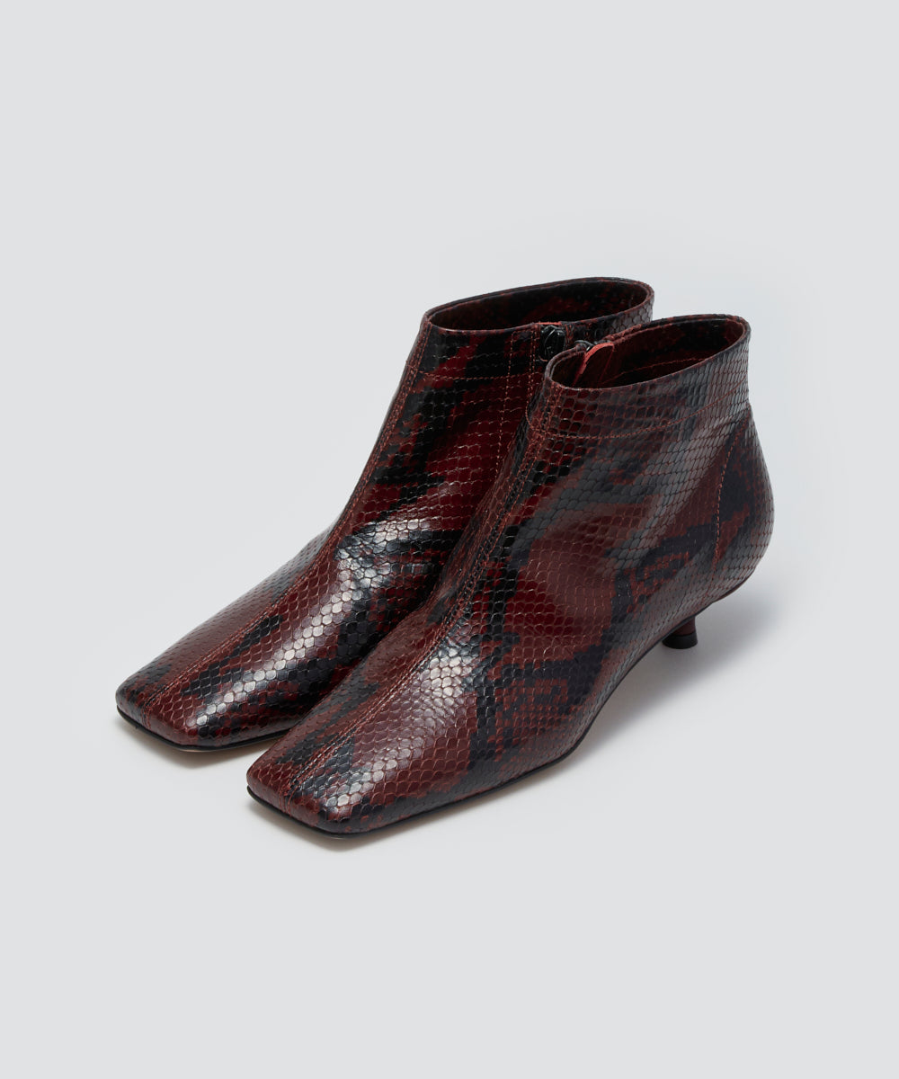 NORA ショートブーツ 3.0cm PYTHON WINE