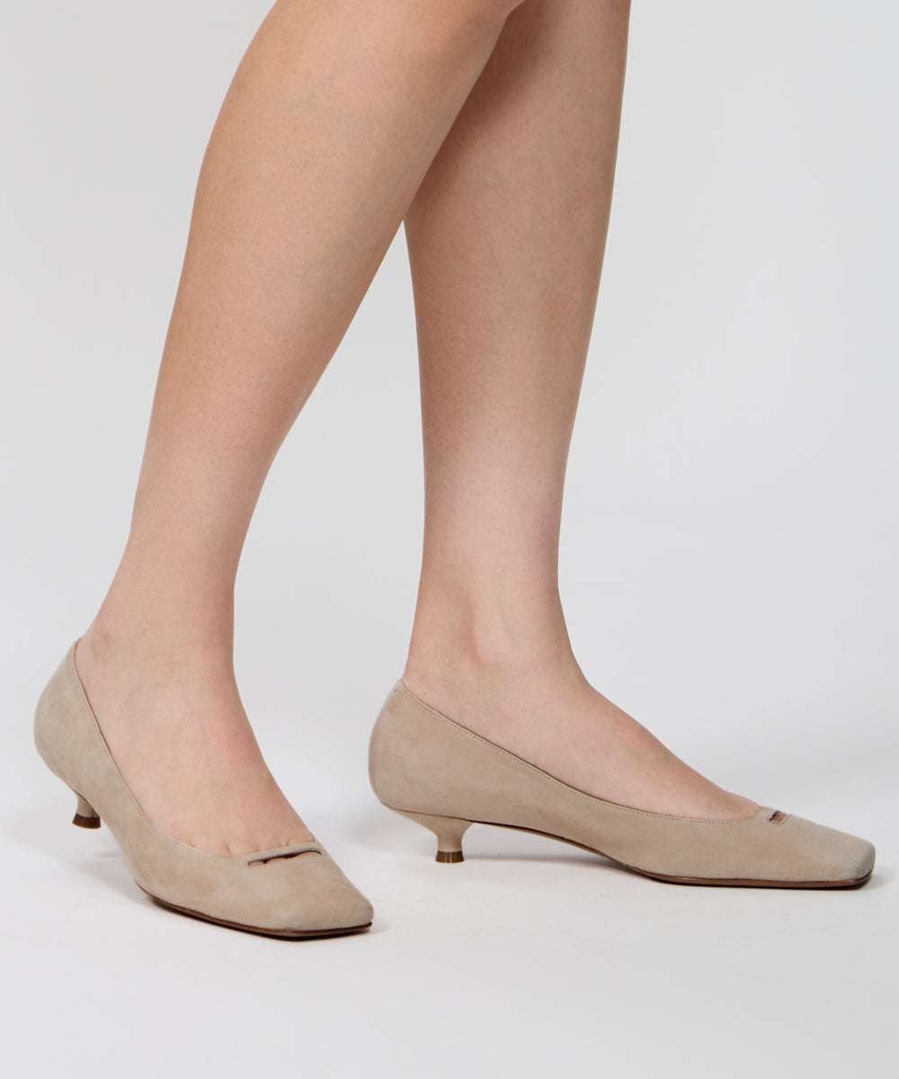 PELLICO | アネッリ パンプス 3.0cm LIGHT BEIGE - アマンオンライン