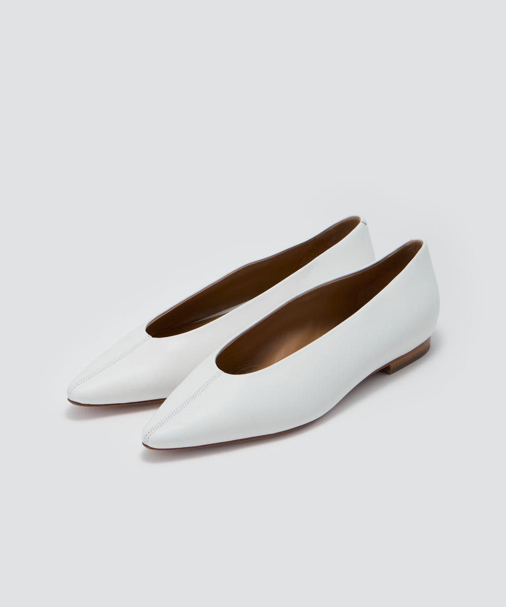 PELLICO | NEBI パンプス 1.0cm WHITE - アマンオンラインストア
