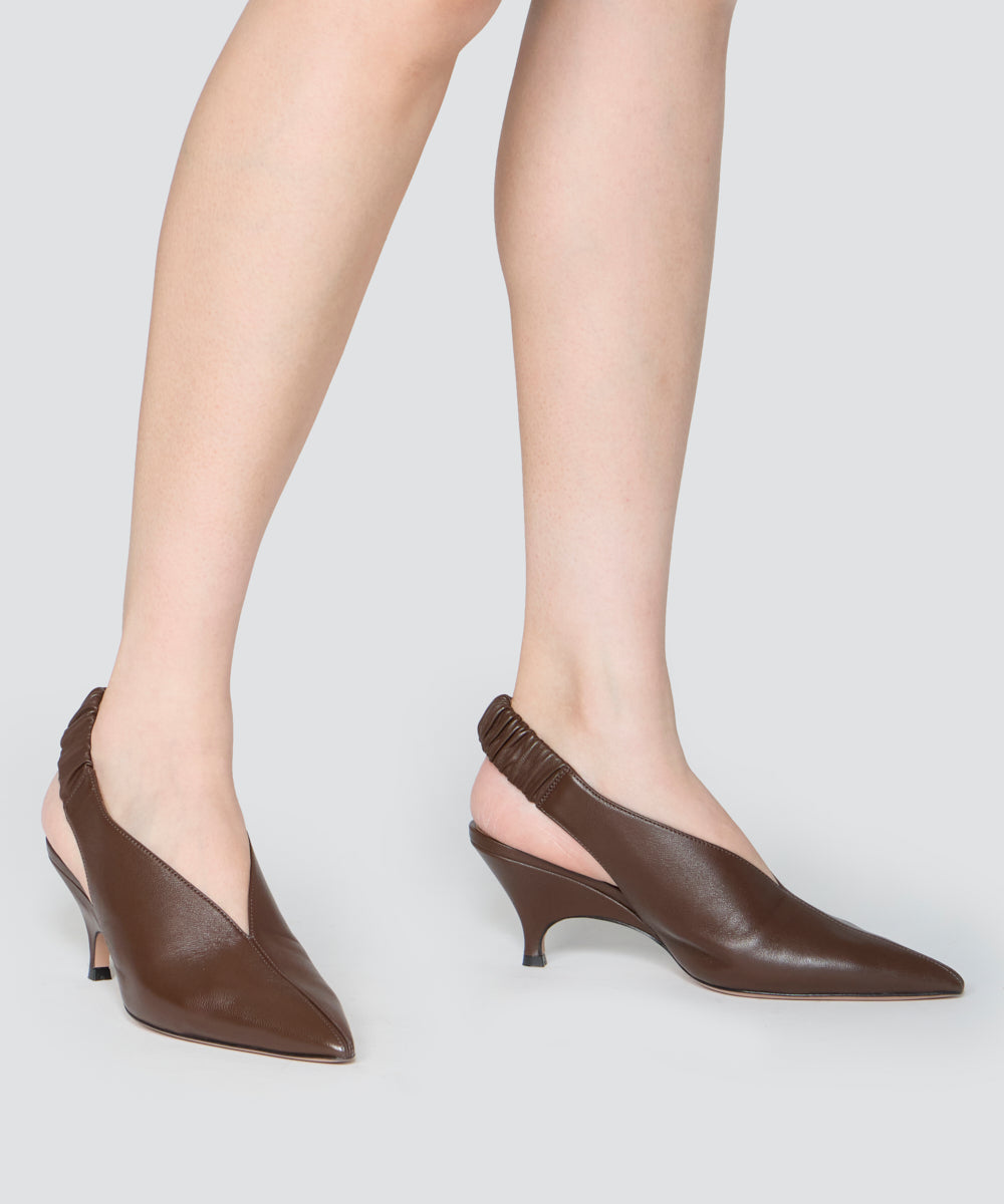 PELLICO | バックスリング パンプス 6.5cm BROWN - アマンオンライン