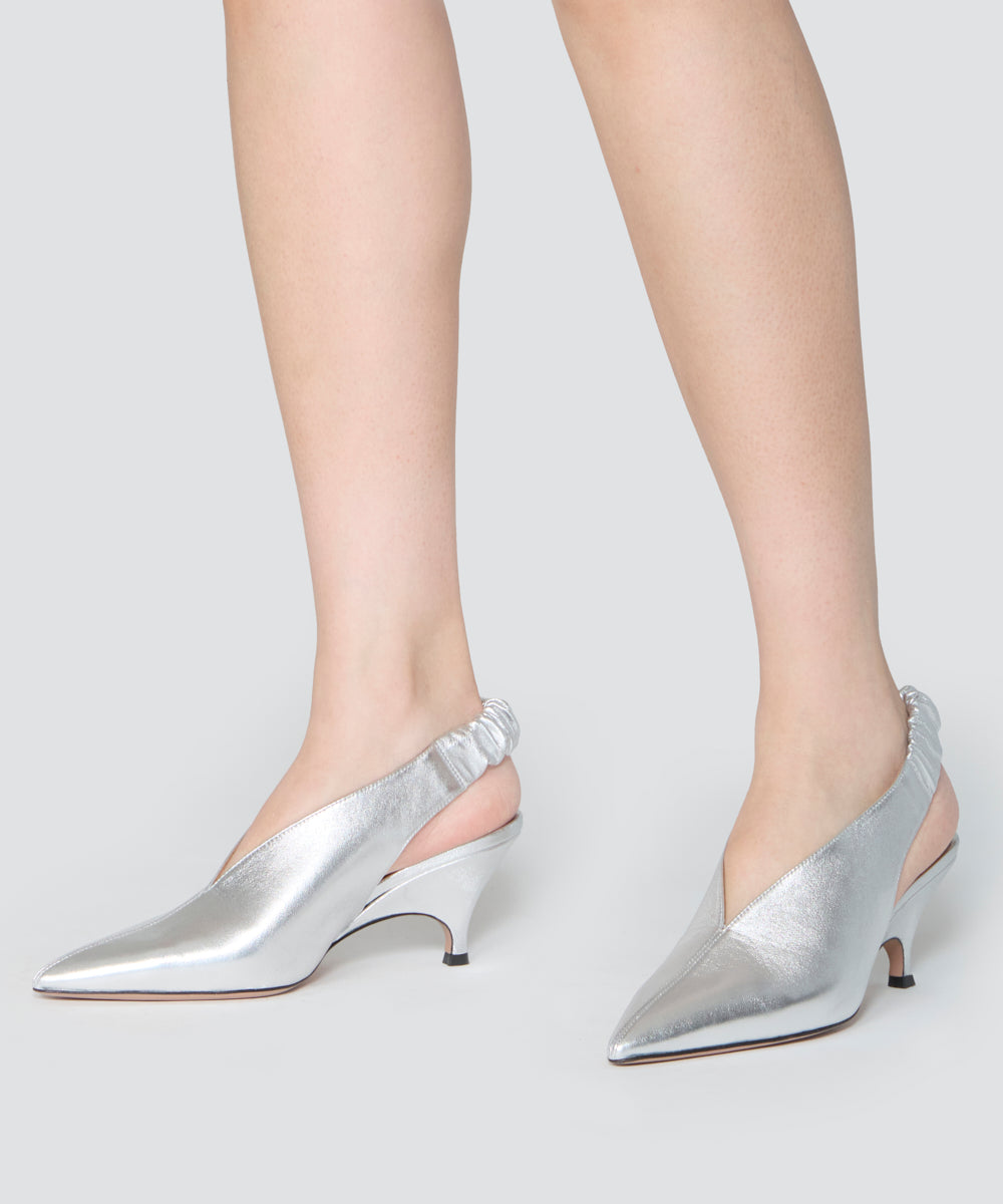 PELLICO | バックスリング パンプス 6.5cm SILVER - アマンオンライン