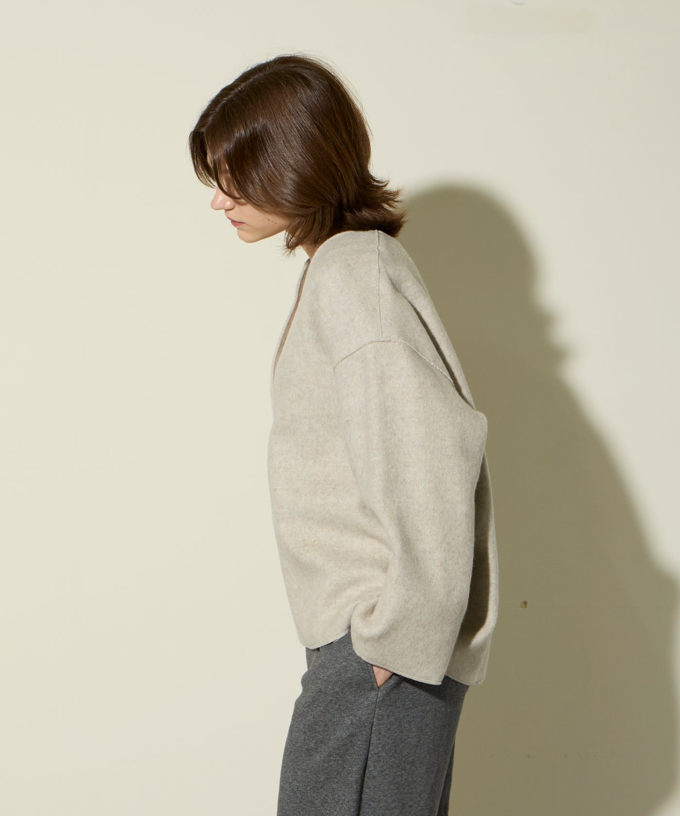 V NECK P/O プルオーバー