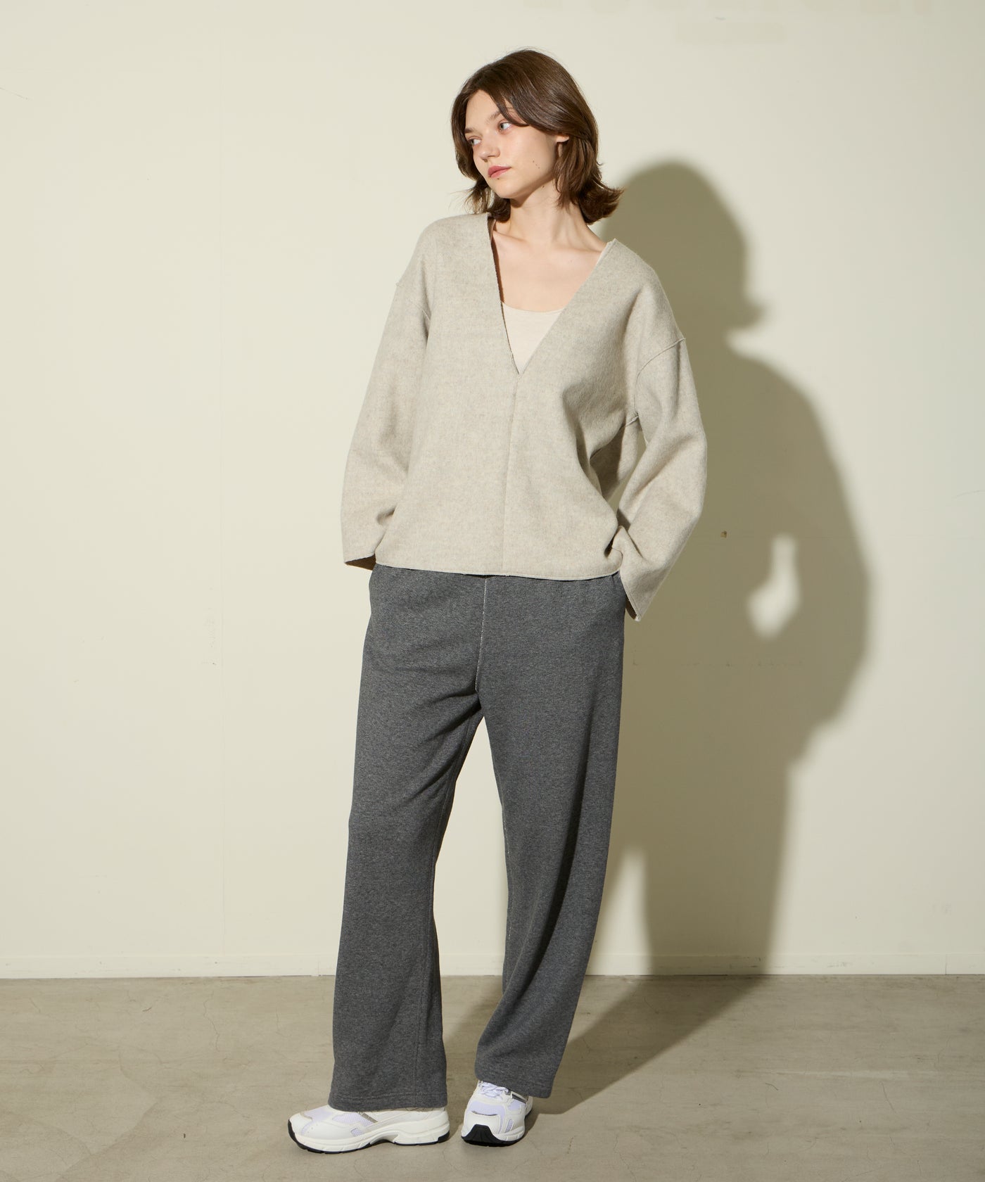V NECK P/O プルオーバー