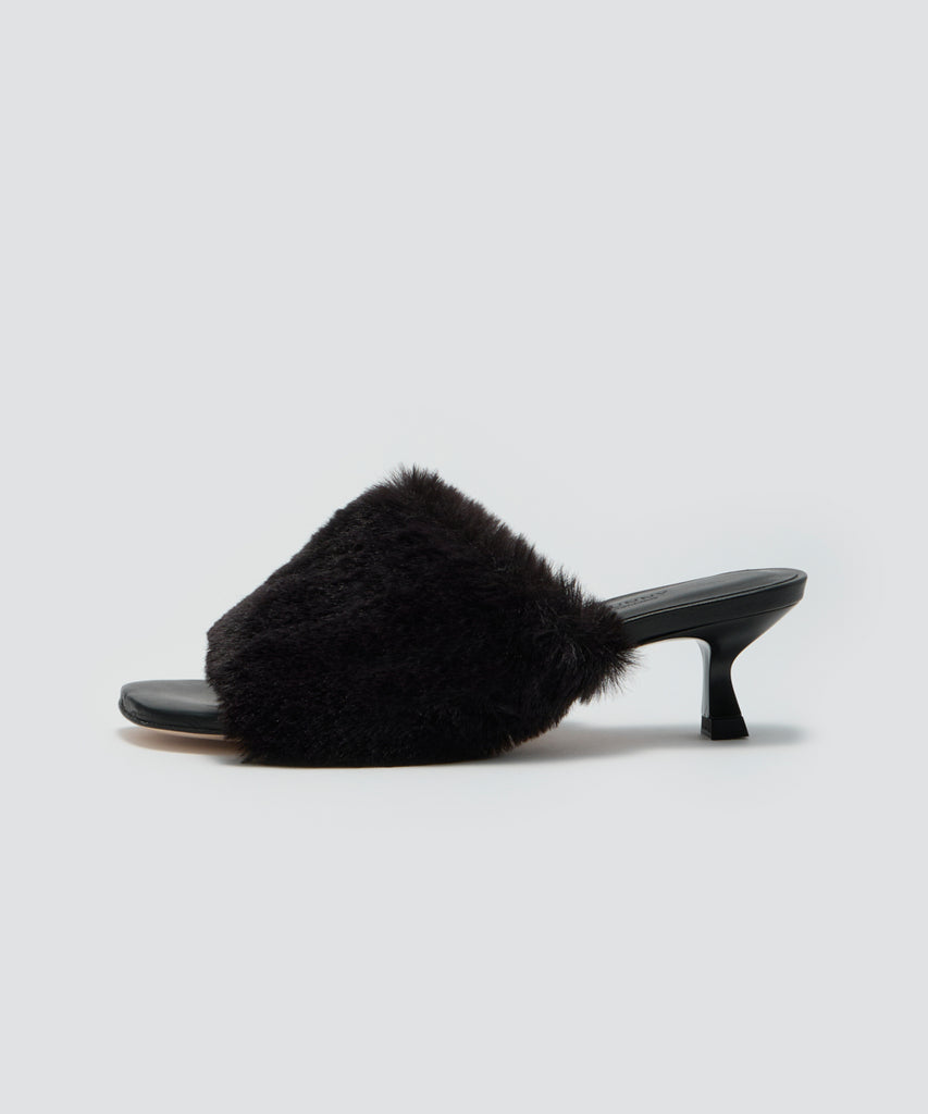 PELLICO SUNNY ブラックファー付きサンダル　36 23cm ペリーコ サニー PELLICO SUNNY ファーサンダル （BLACK