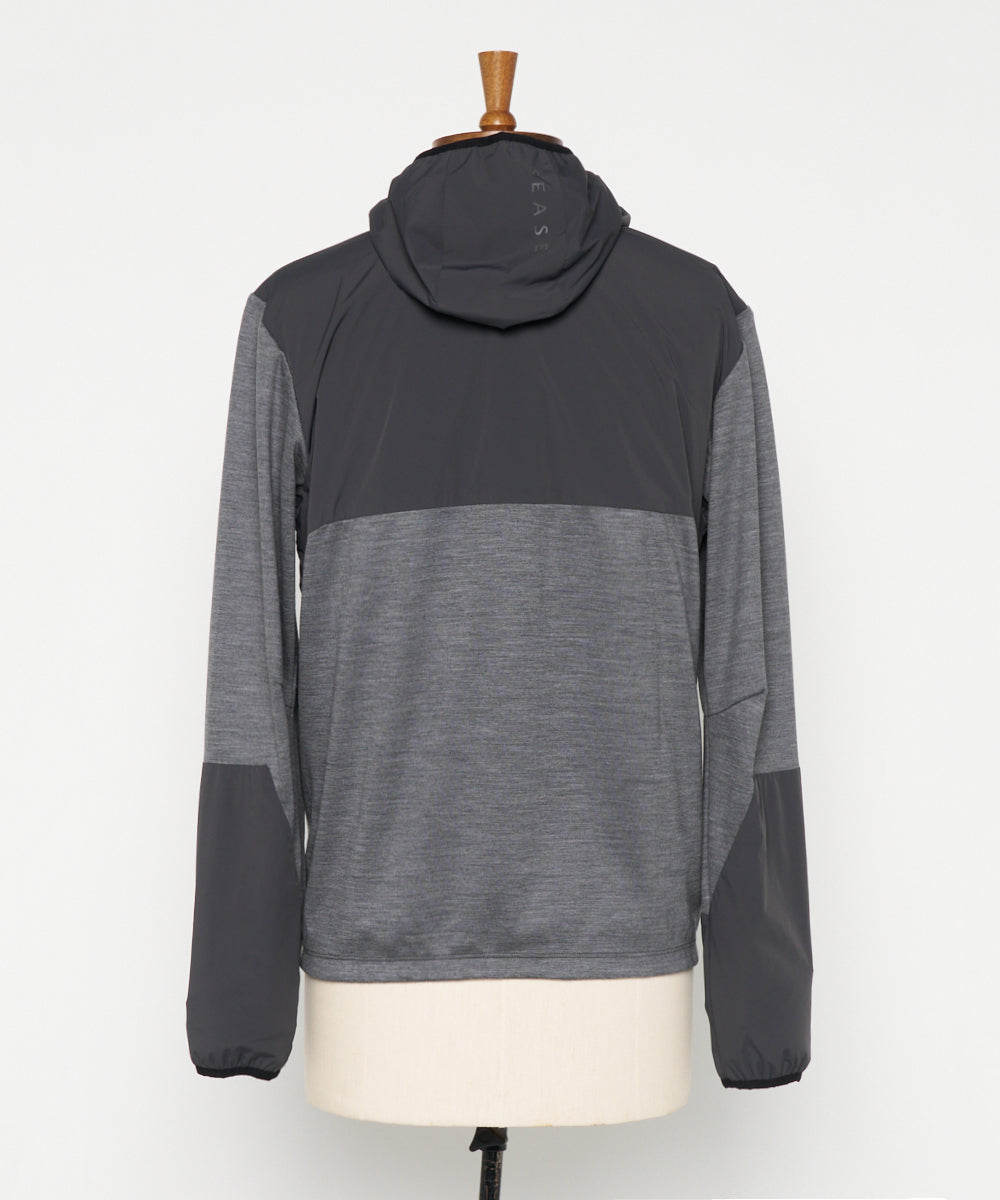 ZIPPED HOODIE HYBRID