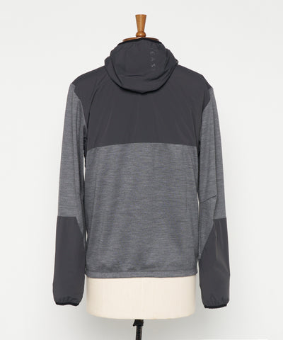 ZIPPED HOODIE HYBRID