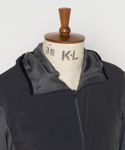 ZIPPED HOODIE HYBRID