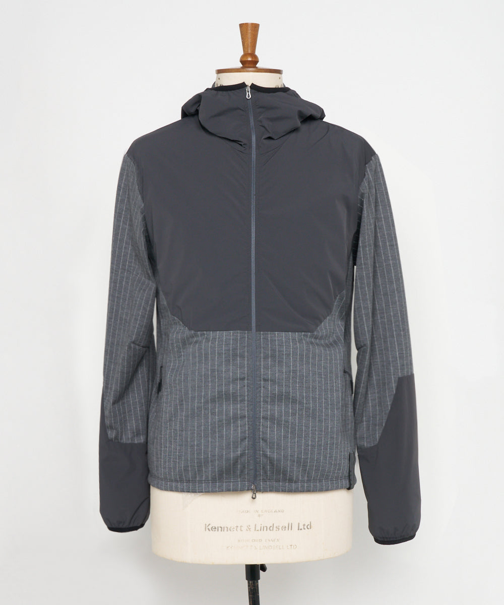 ZIPPED HOODIE HYBRID