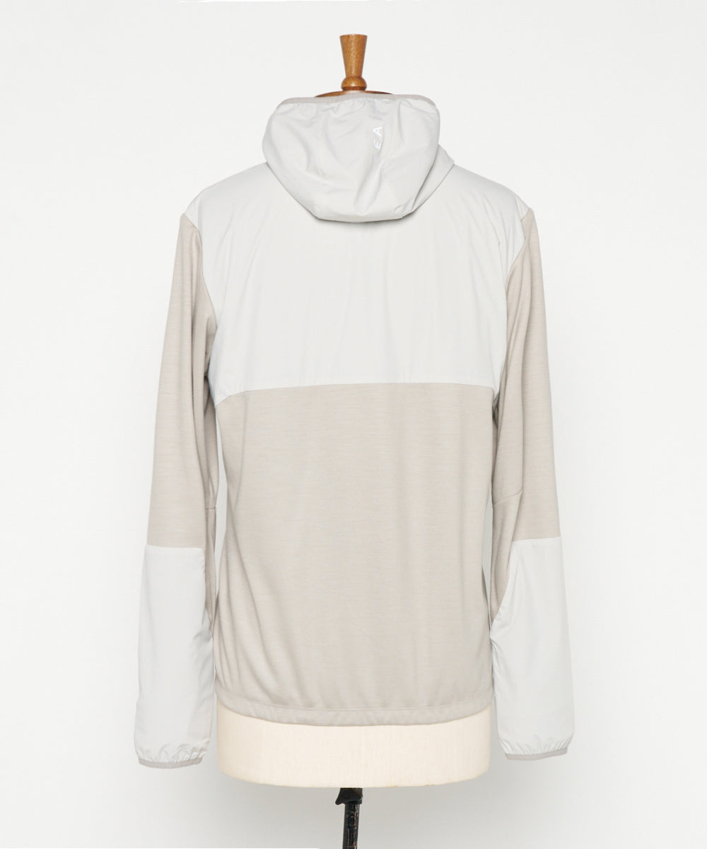 ZIPPED HOODIE HYBRID
