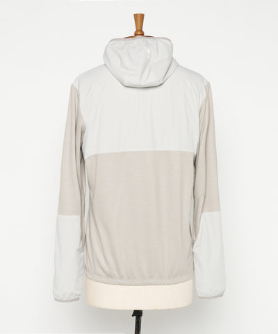 ZIPPED HOODIE HYBRID